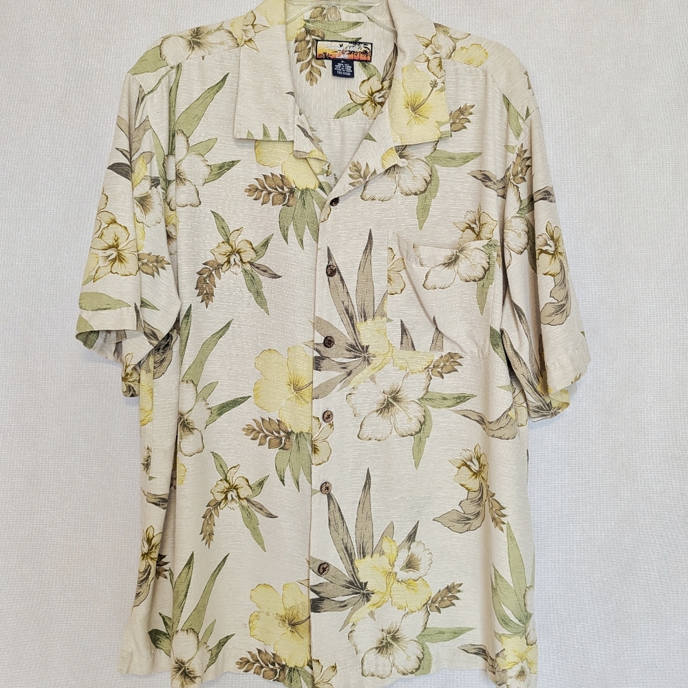 Havana Jack's Cafe Men's Floral Hawaiian Shirt